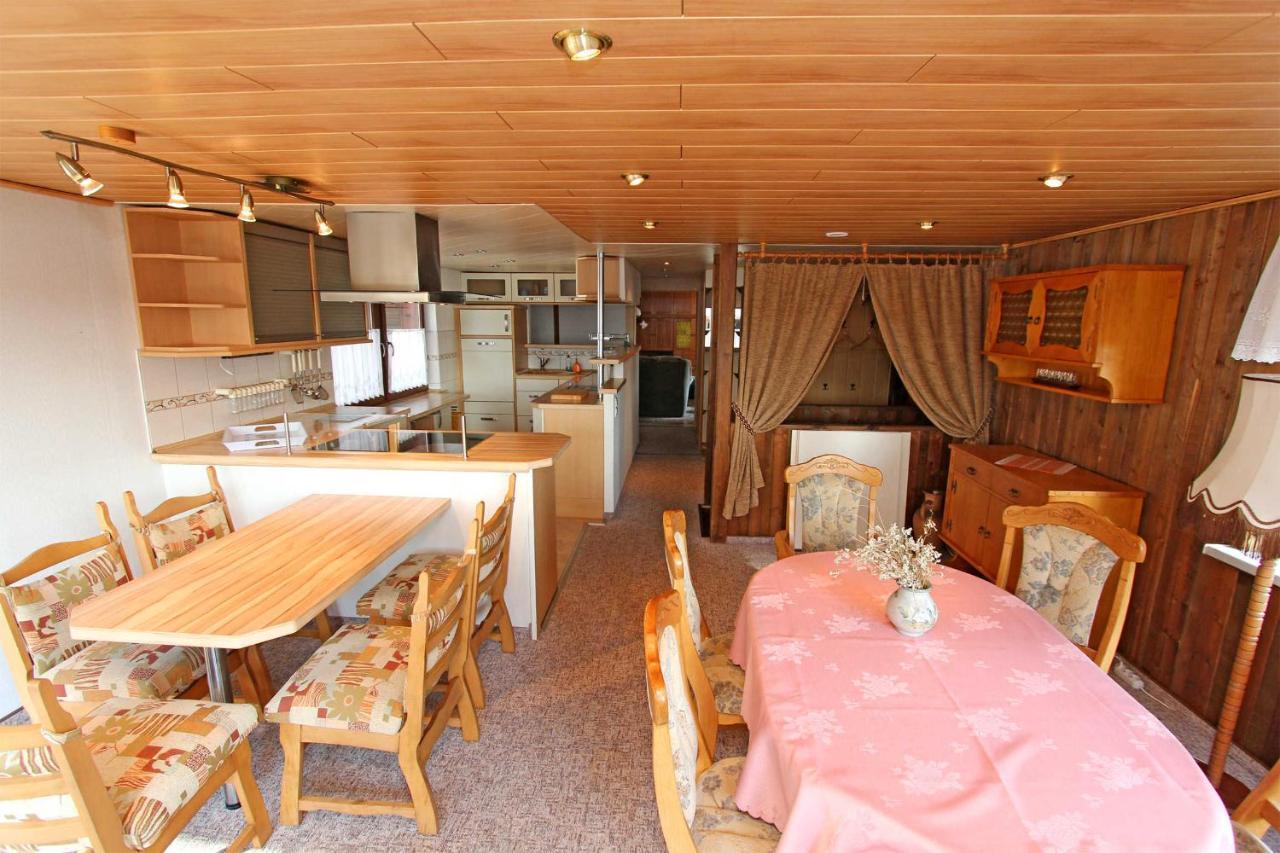 Ferienhaus Kagar See 10641 エクステリア 写真